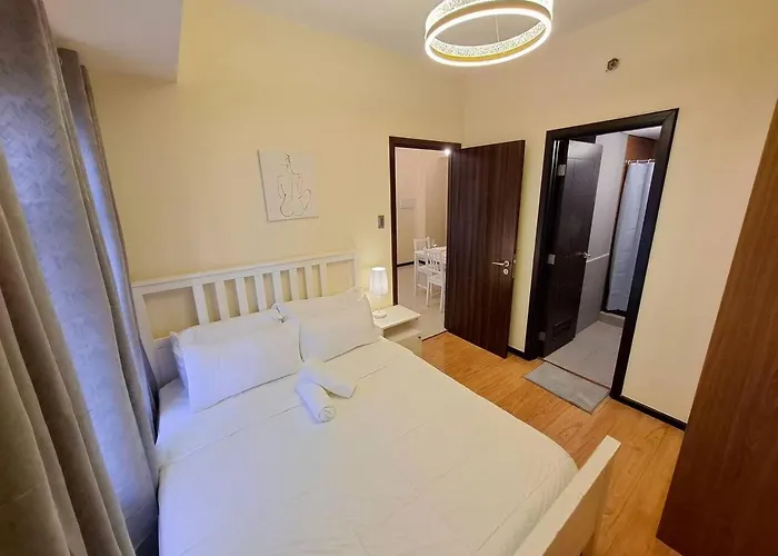 Hefty 1br -40sqm -pet -parking -moa,picc,wtc,airport