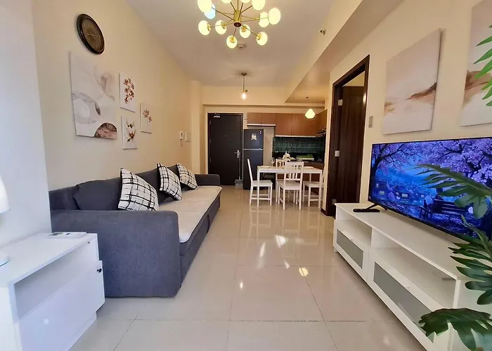 Hefty 1br -40sqm -pet -parking -moa,picc,wtc,airport Apartment *