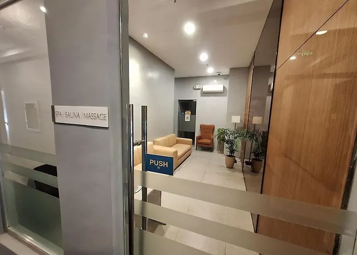 Apartment Hefty 1br -40sqm -pet -parking -moa,picc,wtc,airport Manila