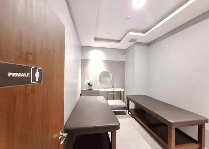Hefty 1br -40sqm -pet -parking -moa,picc,wtc,airport Apartment *