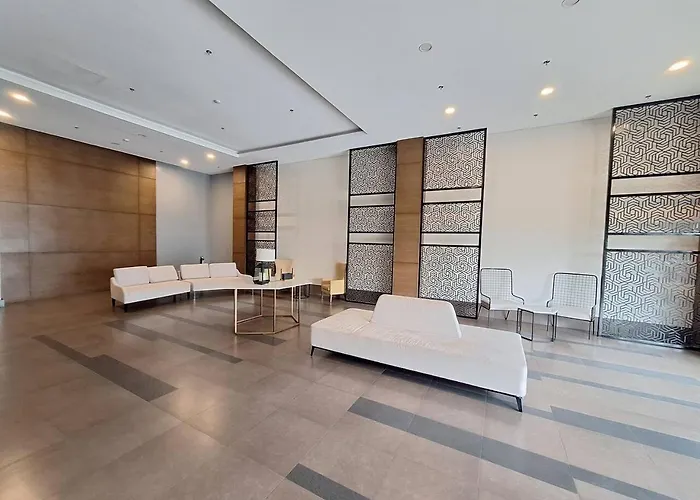Hefty 1br -40sqm -pet -parking -moa,picc,wtc,airport Apartment Manila